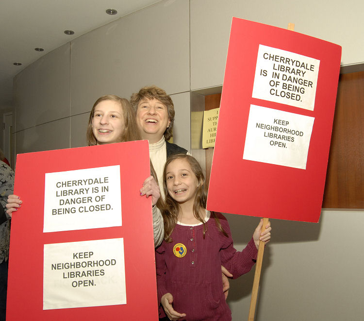 Melissa Joskow, Lisa Sockett, Rebecca Joskow